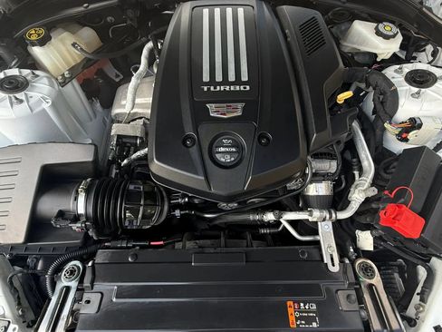 Used 2020 Cadillac CT4 V w/ Climate Package AWD/4WD image 9