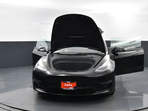 Used 2021 Tesla Model 3 Performance image 35