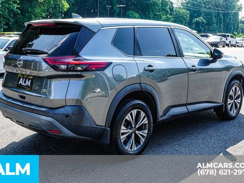 Used 2022 Nissan Rogue SV FWD image 6