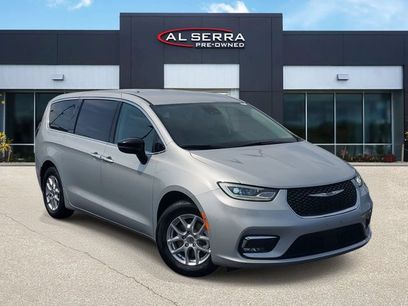 Used 2024 Chrysler Pacifica Touring-L
