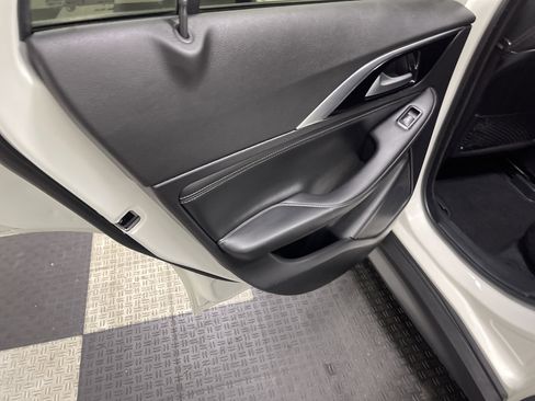 Used 2018 INFINITI QX30 Premium w/ Cargo Package image 15