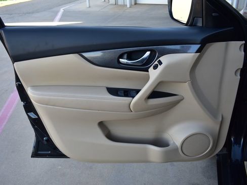 Used 2015 Nissan Rogue SL w/ SL Premium Package image 13