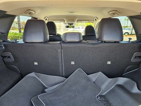 Used 2025 Nissan Kicks SR FWD image 19