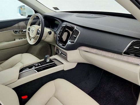 Used 2024 Volvo XC90 B6 Plus w/ Protection Package Premier AWD/4WD image 25