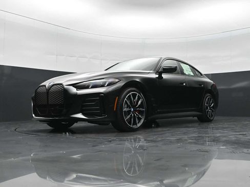 New 2026 BMW i4 eDrive40 w/ M Sport Package RWD image 25
