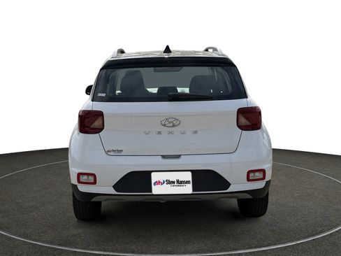 Used 2022 Hyundai Venue Limited w/ Cargo Package FWD image 5