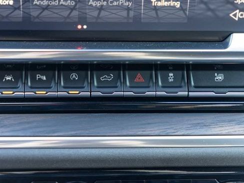 Certified 2025 GMC Sierra 1500 SLT w/ SLT Premium Package AWD/4WD image 15