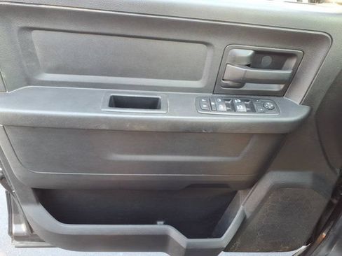 Used 2014 RAM 1500 Express AWD/4WD image 21