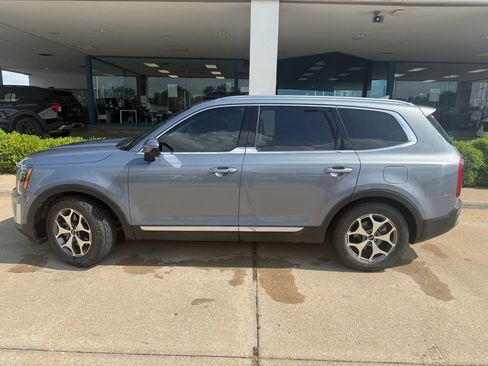 Used 2020 Kia Telluride EX w/ Towing Package AWD/4WD image 9