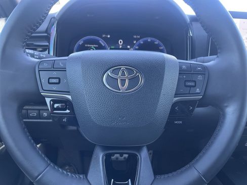 Used 2025 Toyota Camry XSE w/ Premium Package image 18