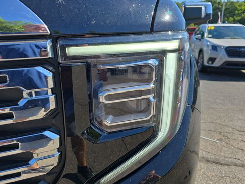 Used 2025 GMC Sierra 1500 Denali AWD/4WD image 10