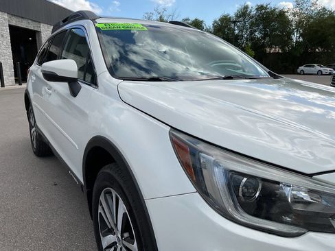 Used 2018 Subaru Outback 2.5i Limited w/ Popular Package #2 image 11