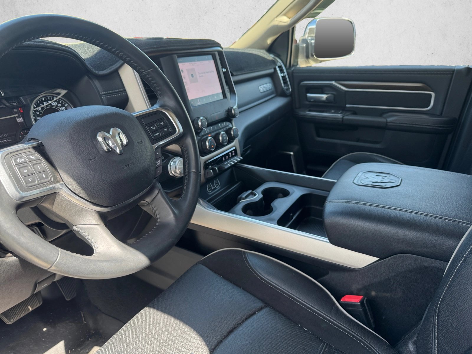 Used 2022 RAM 2500 Laramie RWD image 10