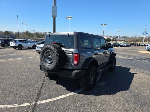 Used 2025 Ford Bronco 4-Door w/ Sasquatch Package image 2