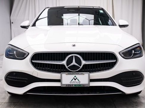 Used 2025 Mercedes-Benz C 300 4MATIC Sedan image 5