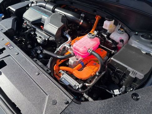 Used 2023 Hyundai Santa Fe Limited image 37