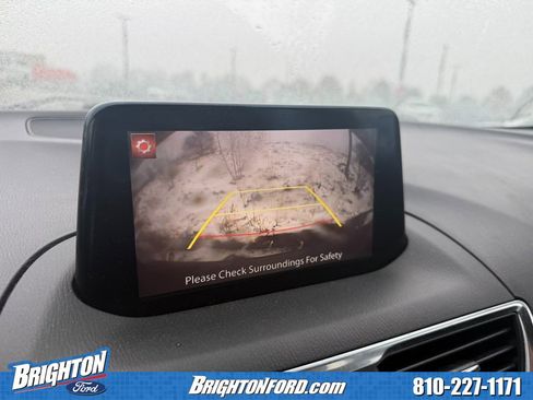 Used 2018 MAZDA MAZDA3 Grand Touring image 9