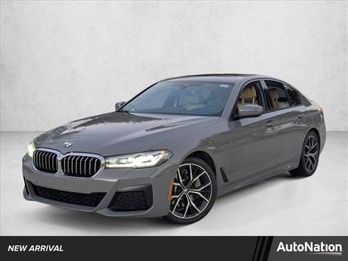 Used 2021 BMW 530i w/ M Sport Package image 1