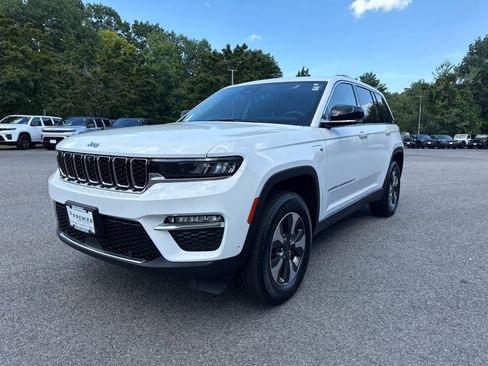 Used 2023 Jeep Grand Cherokee 4WD 4xe w/ Luxury Tech Group II image 6
