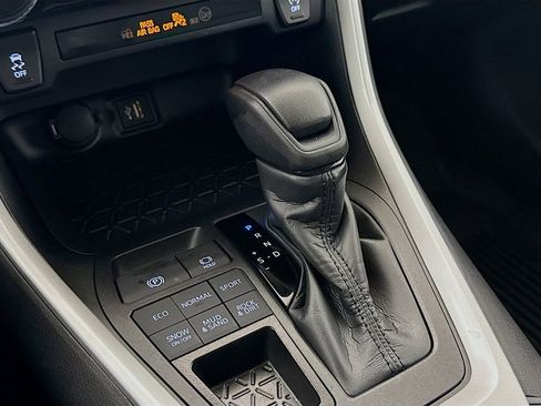 Certified 2025 Toyota RAV4 LE image 15