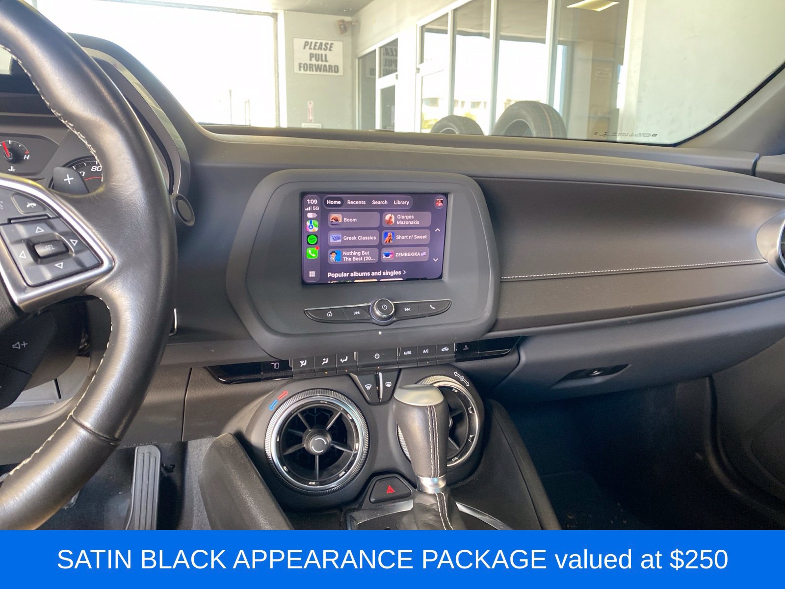 Used 2022 Chevrolet Camaro LT RWD image 7