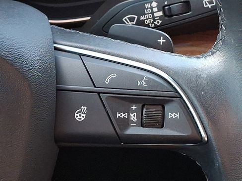 Used 2022 Audi Q5 e Premium Plus image 23