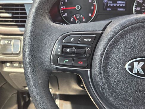 Used 2017 Kia Optima LX FWD image 22