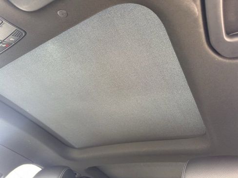 Used 2021 Mercedes-Benz GLC 300 GLC 300 w/ Premium Package image 20