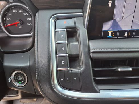 Certified 2021 Chevrolet Suburban Z71 w/ Z71 Off-Road Package image 13