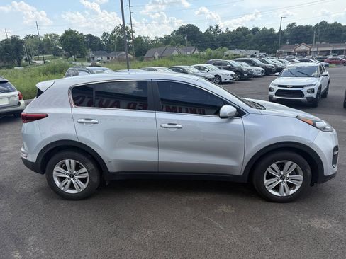 Used 2018 Kia Sportage LX image 6