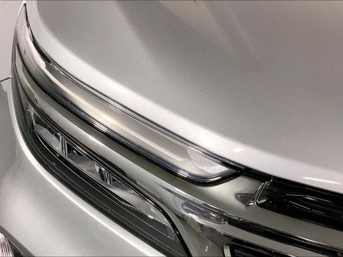 Used 2023 Chevrolet Equinox RS FWD image 26