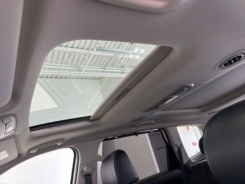 Used 2023 Kia Telluride SX image 19