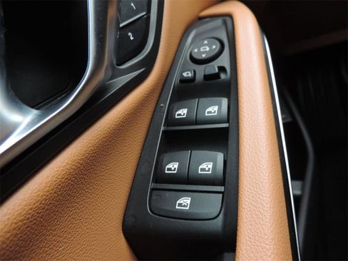 Used 2022 BMW 330i Sedan w/ Premium Package image 20