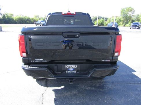 Used 2023 Chevrolet Colorado ZR2 w/ ZR2 Convenience Package III AWD/4WD image 8