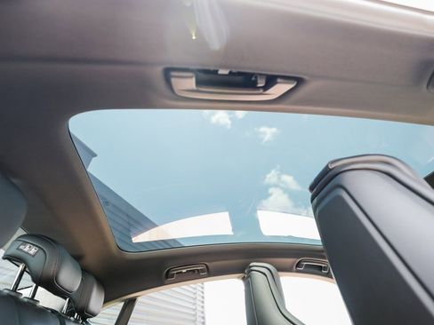 New 2026 Porsche Taycan image 29