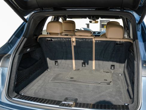 Used 2019 Porsche Cayenne image 44