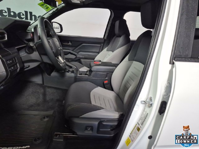 Used 2025 Toyota Tacoma TRD Sport AWD/4WD image 9