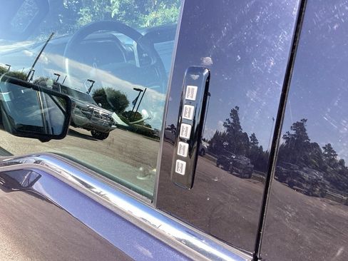 Used 2022 Ford F150 Platinum w/ Equipment Group 701A High AWD/4WD image 22