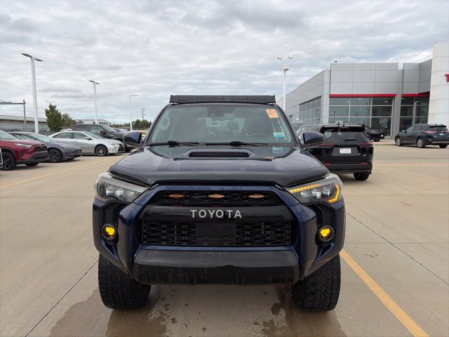 Used 2023 Toyota 4Runner TRD Off-Road AWD/4WD image 2