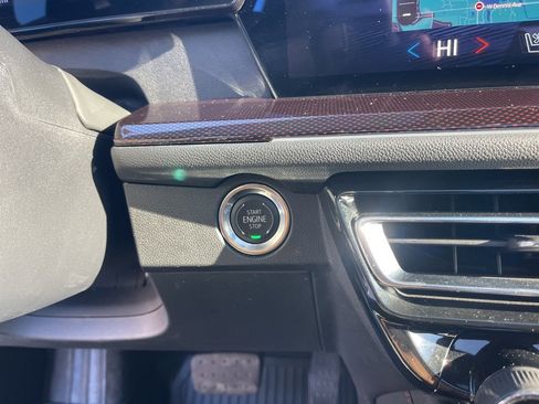 Certified 2024 Chevrolet Traverse RS w/ LPO, Floor Liner Package image 31