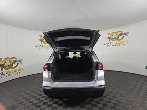 Certified 2022 Chevrolet Equinox LS w/ LS Convenience Package image 32