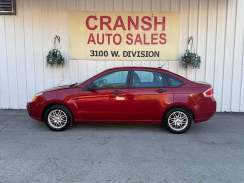 Used 2009 Ford Focus SE FWD image 6