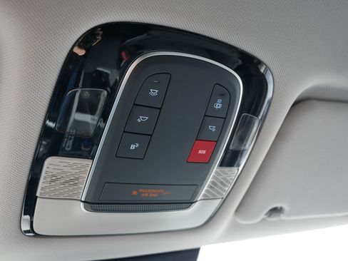 Certified 2025 Hyundai Palisade SEL image 32