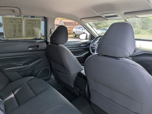 Used 2019 Nissan Altima 2.5 S FWD image 29