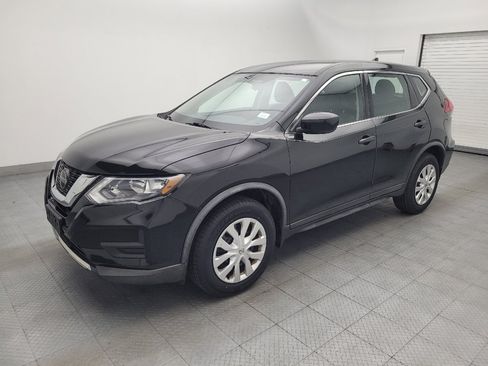 Used 2018 Nissan Rogue S AWD/4WD image 2
