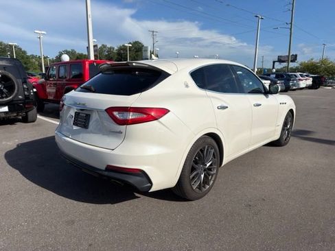 Used 2019 Maserati Levante GranSport AWD/4WD image 4