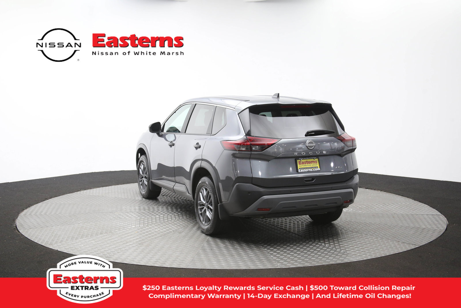Used 2023 Nissan Rogue S AWD/4WD image 33
