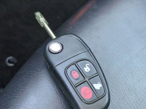 Used 2004 Jaguar X-TYPE 3.0 image 26