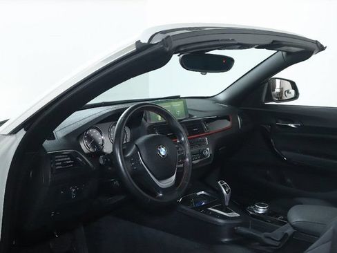 Used 2020 BMW 230i xDrive Convertible AWD/4WD image 21