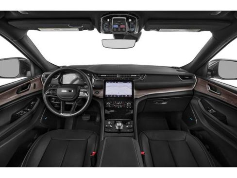 Used 2021 Jeep Grand Cherokee L Overland w/ Luxury Tech Group IV AWD/4WD image 11